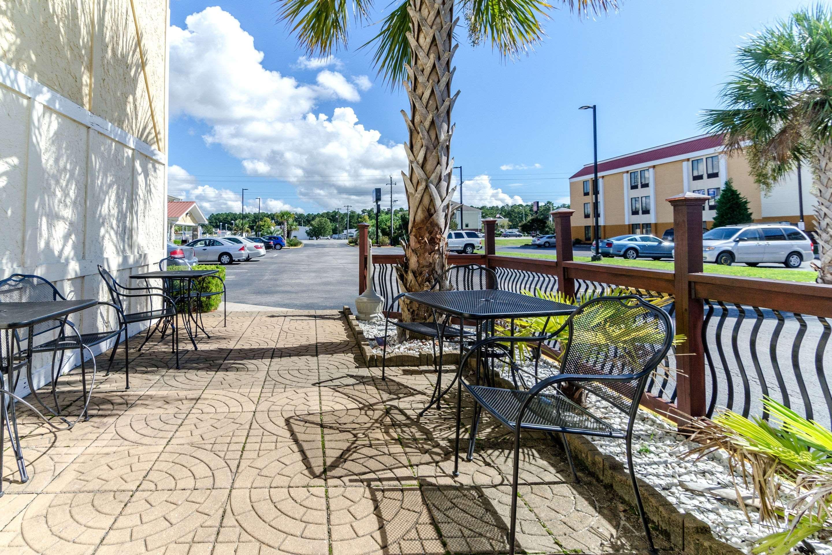 Rodeway Inn & Suites Jacksonville Near Camp Lejeune מראה חיצוני תמונה